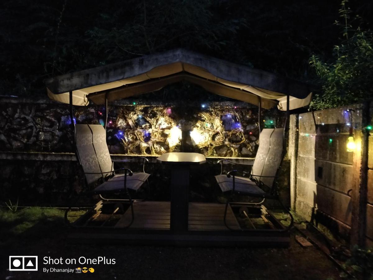 Chalet Casa Amor, Perfect Home Amidst Tranquility カルジャット エクステリア 写真