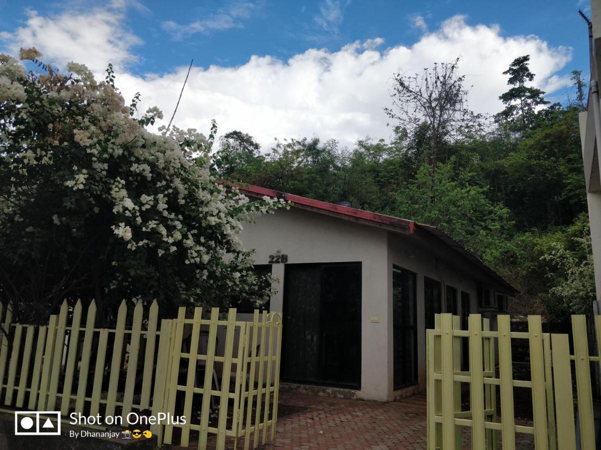 Chalet Casa Amor, Perfect Home Amidst Tranquility カルジャット エクステリア 写真